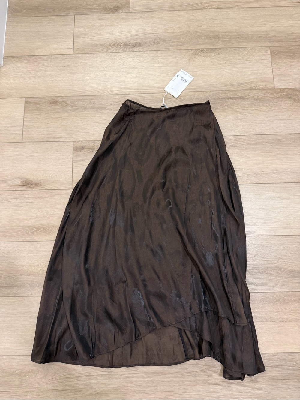 NWT COS JACQUARD HANDKERCHIEF MIDI SKIRT - SIZE 2 - pristine condition - Picture 3 of 4